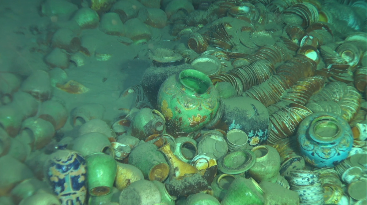 Two Ancient Shipwrecks Discovered in South China Sea