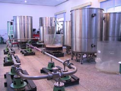 Research on compound separator for oil, gas and water makes progress