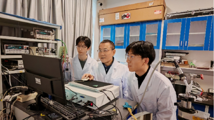 Chinese Scientist Wins Bernd T. Matthias Prize for Superconducting Research