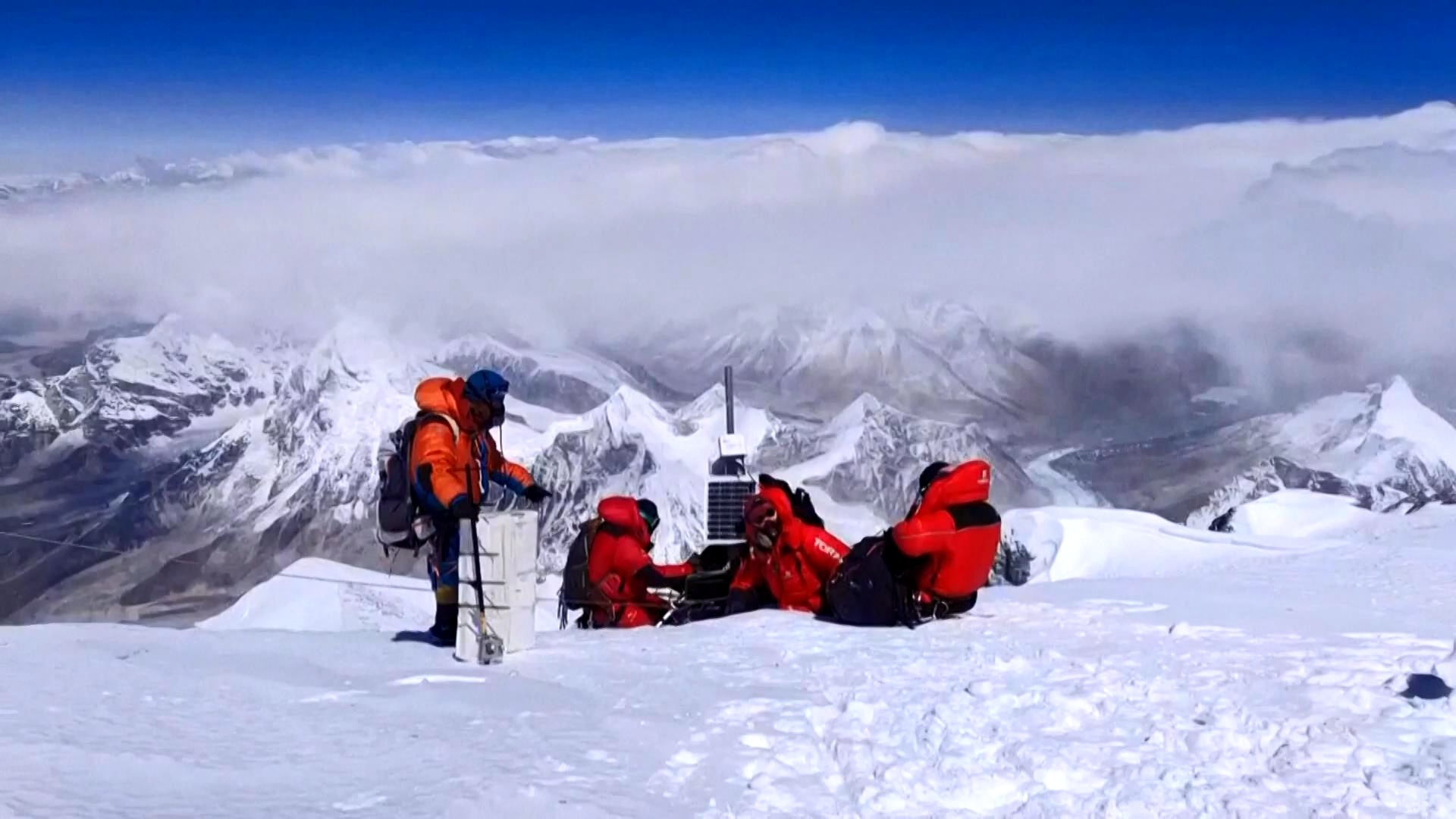 Record-setting Expedition on Mt. Qomolangma Completes Main Tasks