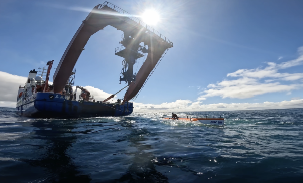Delving into Deep Sea: China Joins Global Scientists in Exploring Hadal Zone