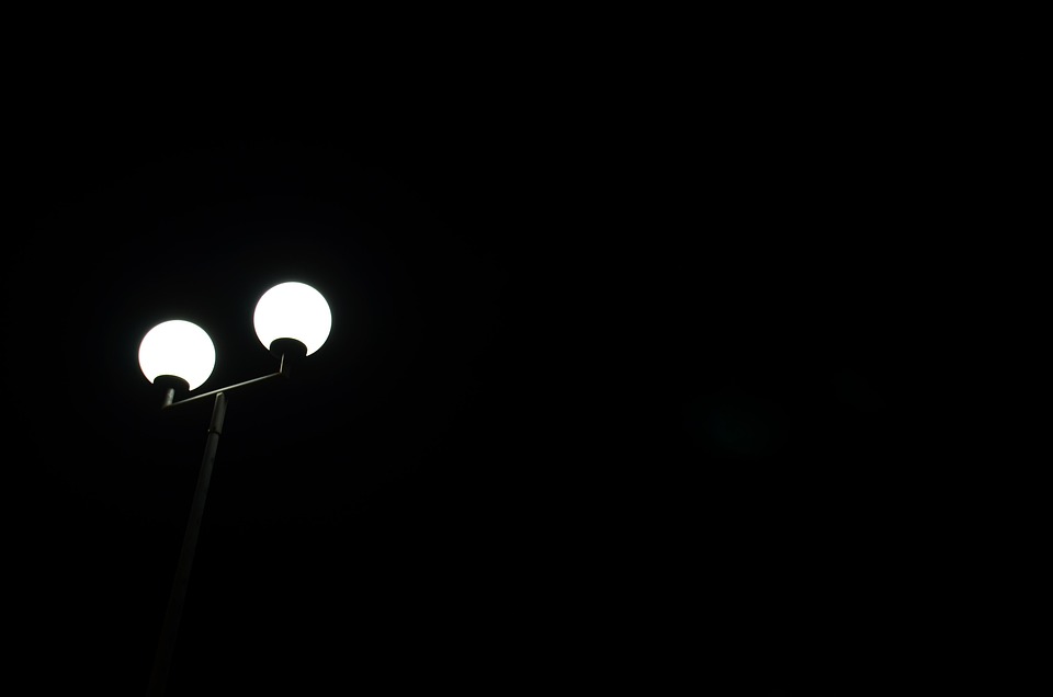 Study Reveals Link between Nighttime Artificial Light Exposure, Depression