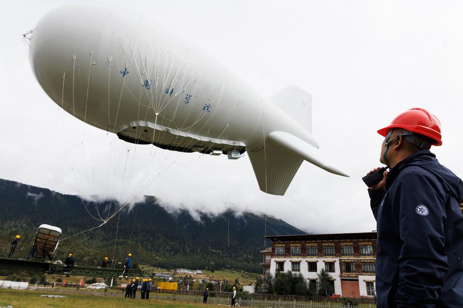 China Conducts Tethered Balloon Experiment, Offering New Insights into Qinghai-Tibet Plateau Ecosystem