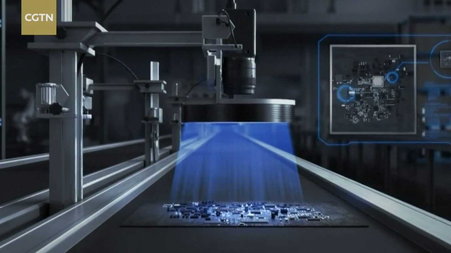 Chinese Scientists Develop 2D Metals 200,000 Times Thinner Than Human Hair