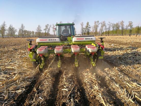 Agricultural Science and Technology Innovation Helps Protect Black Soil, 