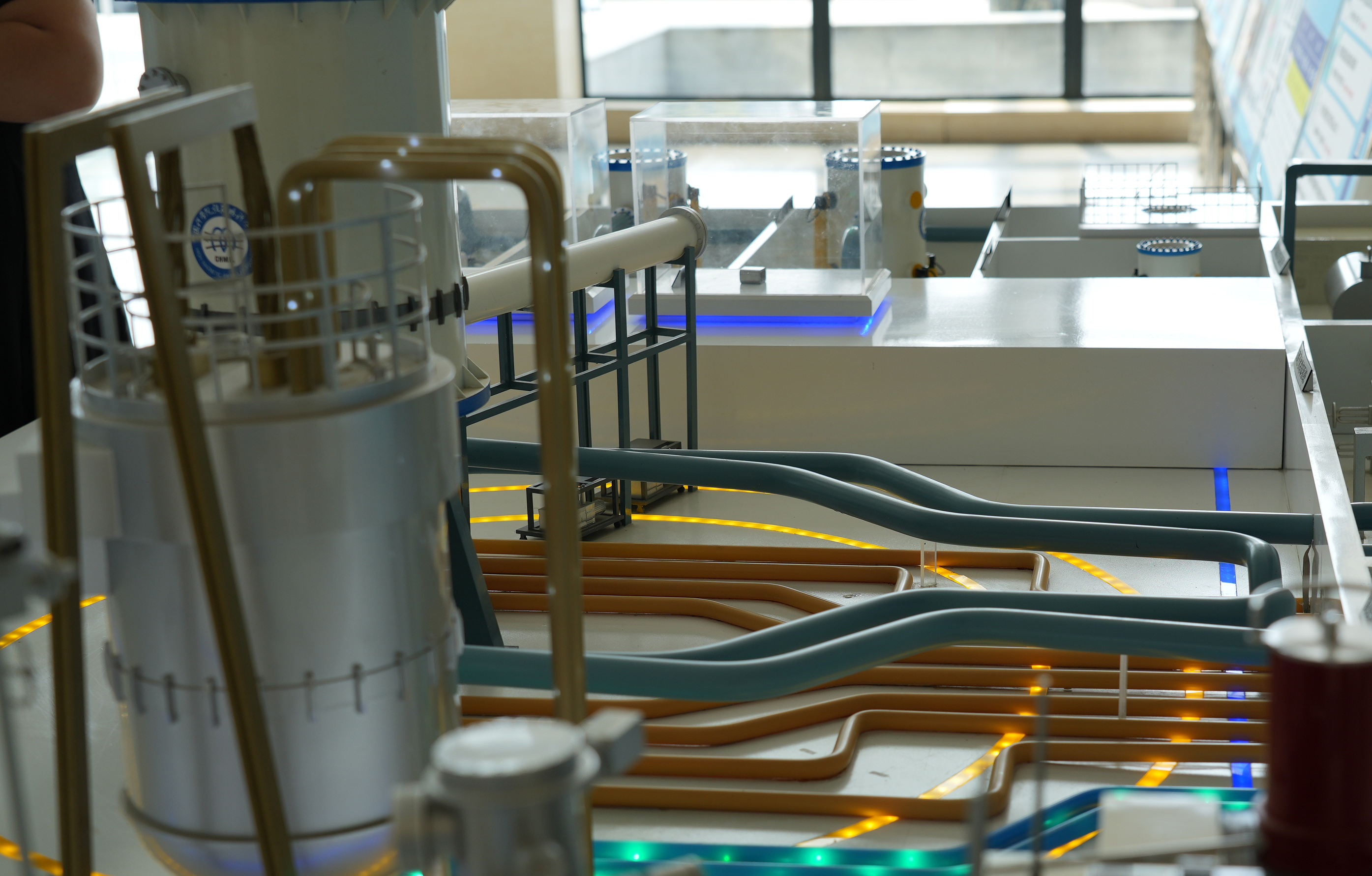 High Magnetic Field Reduces Side-effect Caused by Anti-cancer Drug Imatinib