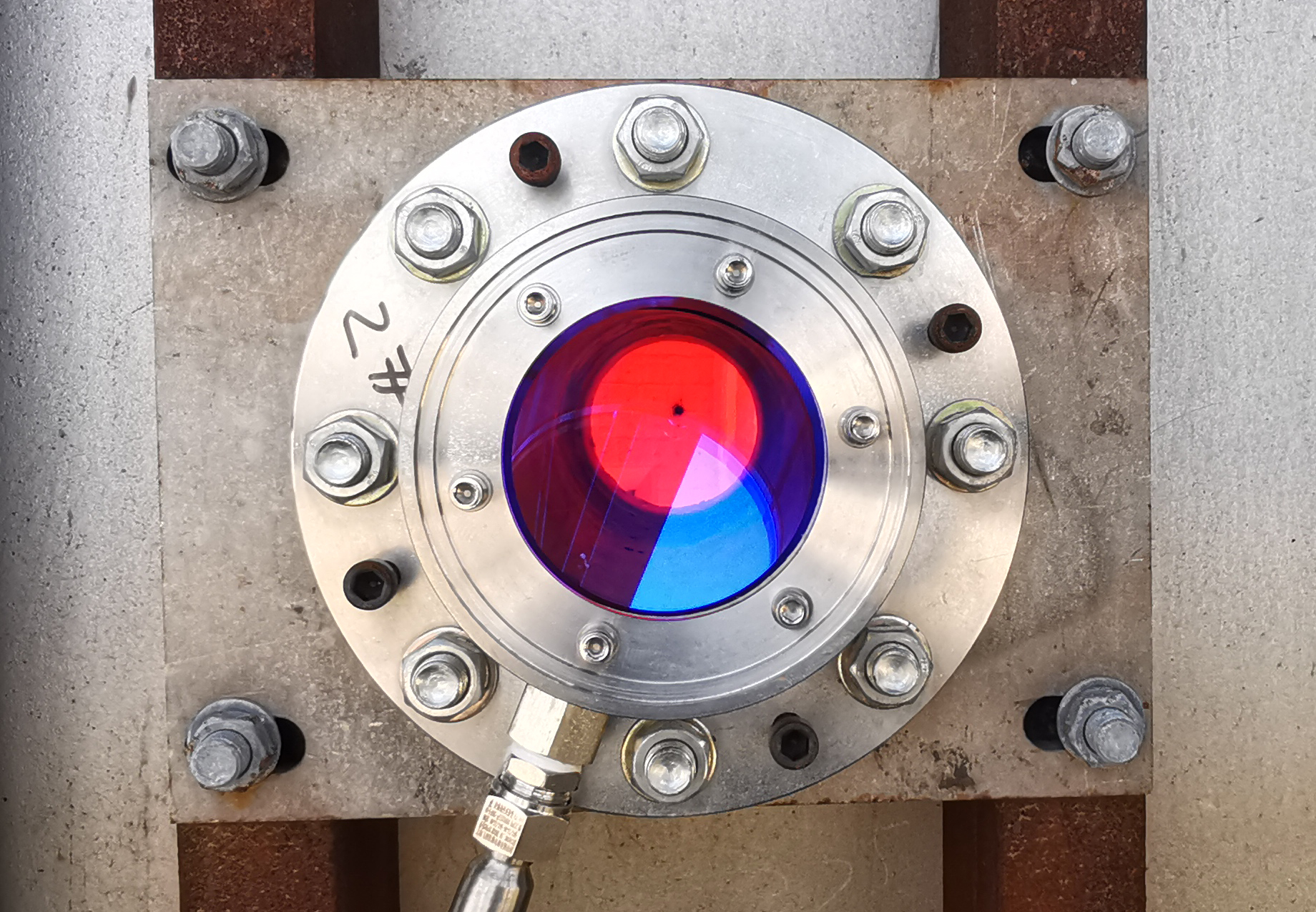 Novel Technology Realizes Low Oxygen Combustion