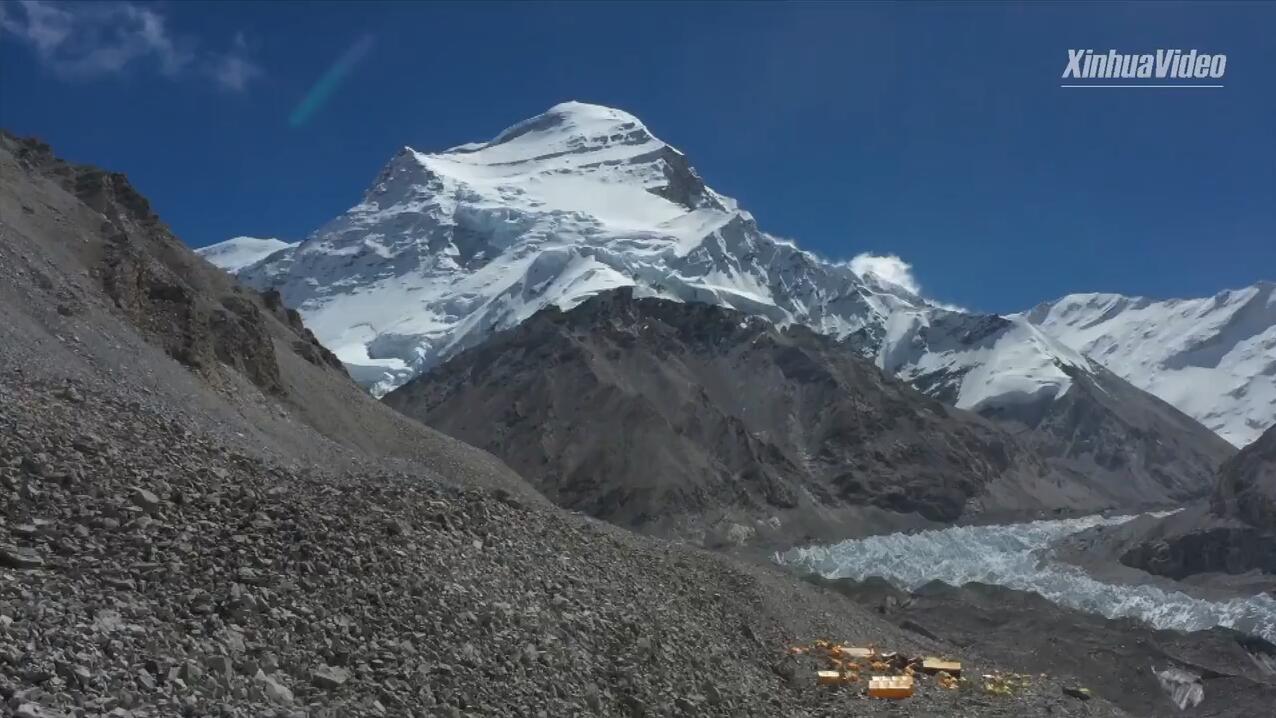 Chinese Scientists Establish Meteorological Observation Stations on Mt. Cho Oyu