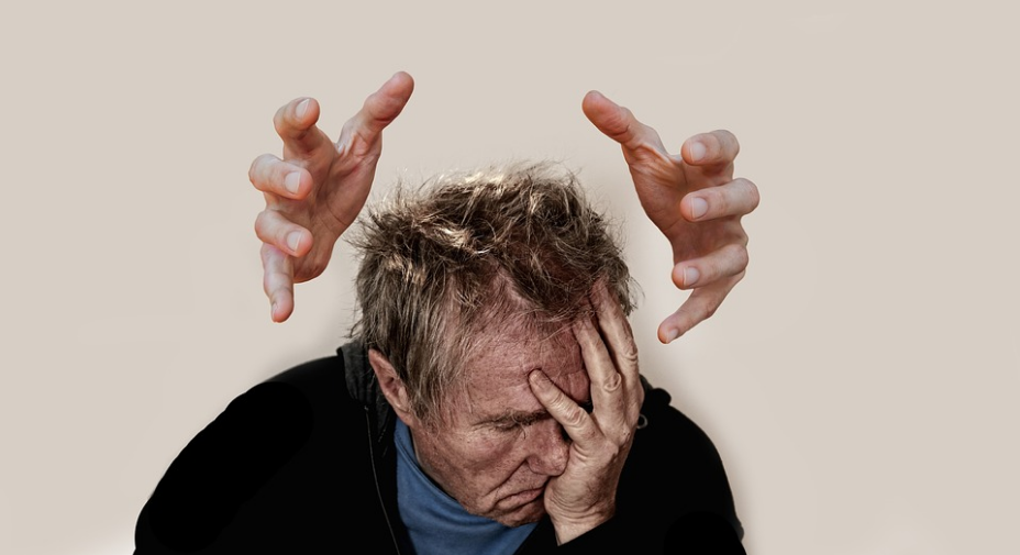 Novel Clustering Approach for Migraine Patients with Aura Shows Promise for Personalized Electroacupuncture Treatment