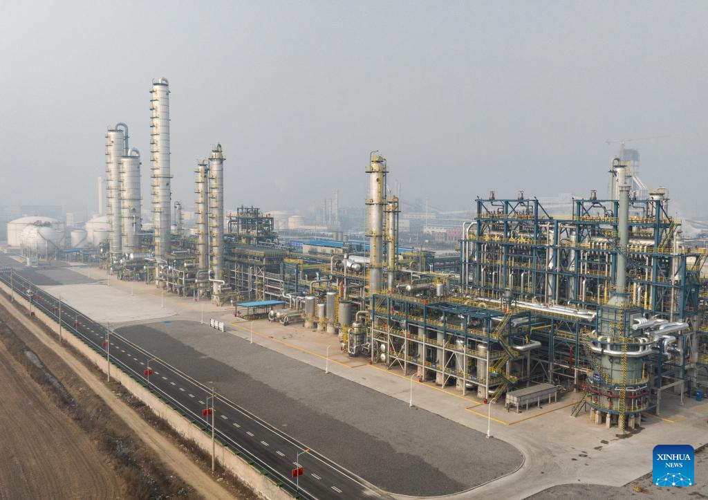 World's Largest Ethanol Production Equipment Starts Trial in East China