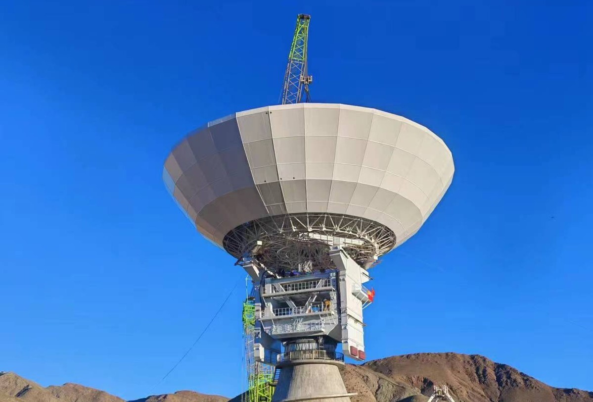 Main Antenna Reflector of 40-meter-aperture Radio Telescope Installed