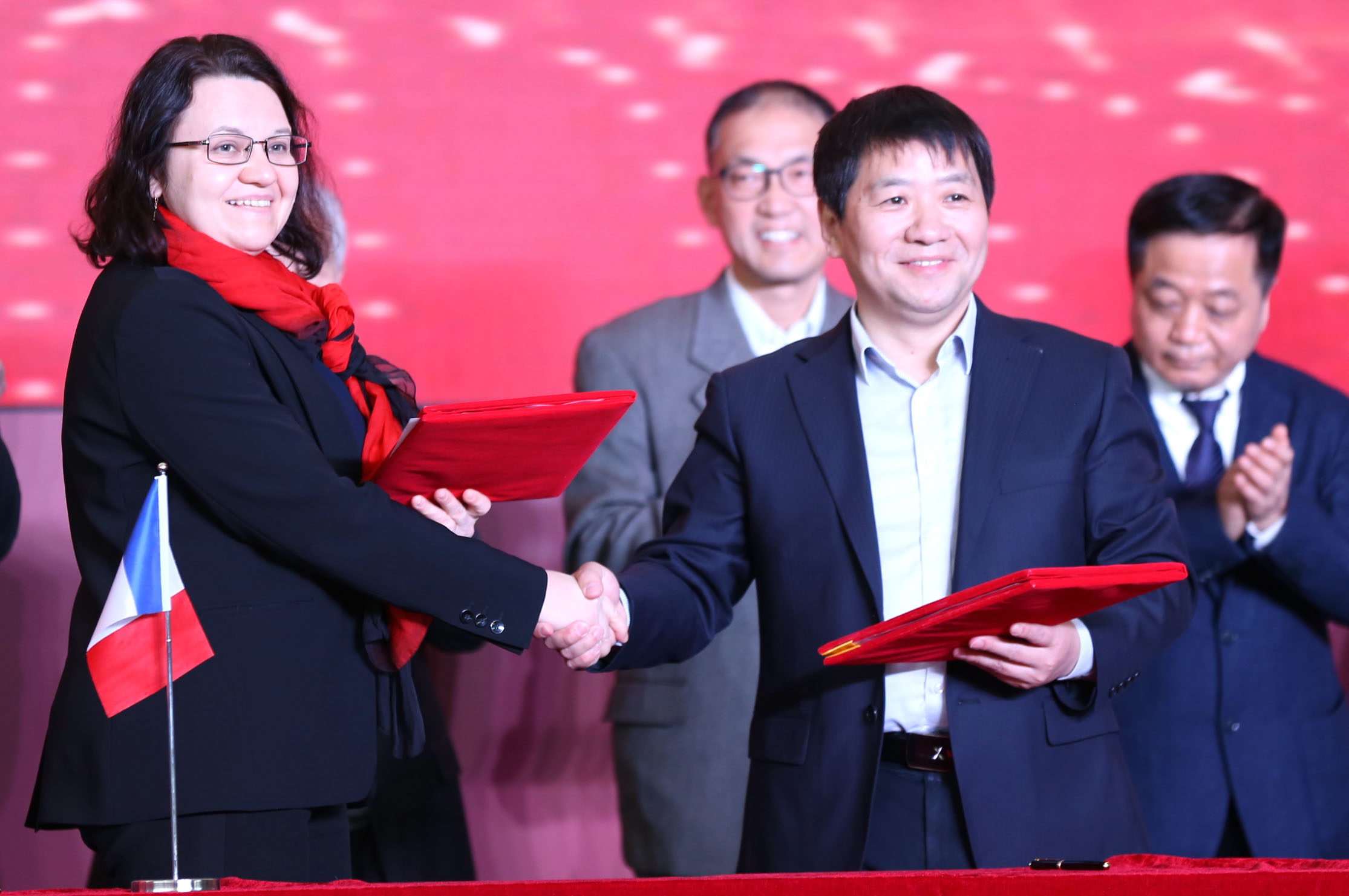 Sino-French Cryogenic-based Joint Venture Set up on Science Island