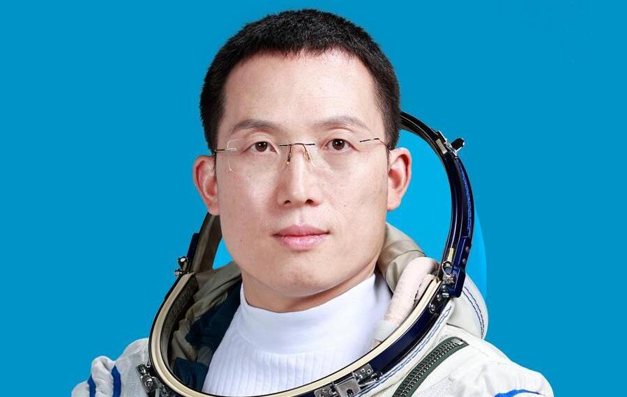 ZHANG Hongzhang to Lead Scientific, Poetic Life in Space