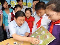 State leaders, including Chinese Vice President XI Jinping, are present at the activities held on 20 September at the CAS Institute of Botany to observe the 2008 National Science Popularization Day.